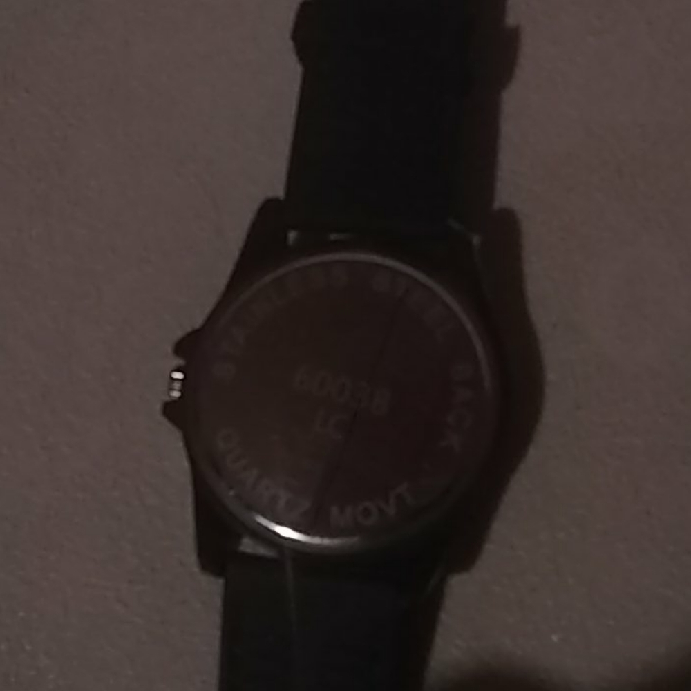 Watch - Picture 3 of 3